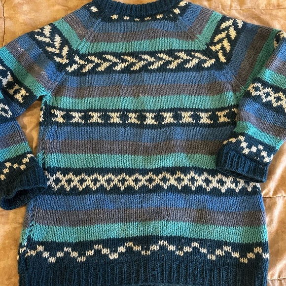 Hand Made in Nepal 100% Wool Blue and Greece Patterned Women's Sweater Med/Large - Picture 8 of 14